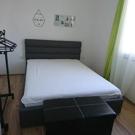 Apartment Lucija Apartman *